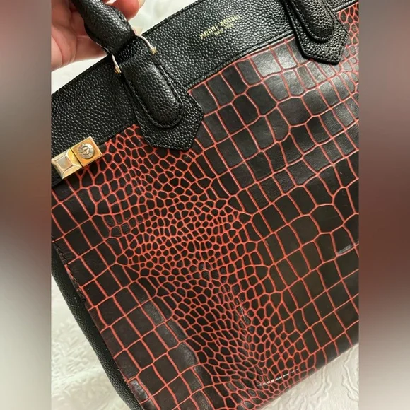 Henri Bendel Red Black Crocodile Print Leather Handbag - Picture 8 of 11